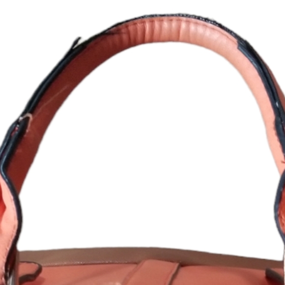 ORANGE AND BROWN FAUX LEATHER   HANDBAG. - Picture 4 of 5